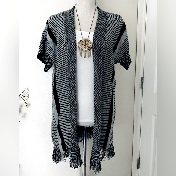 Open Striped Cardigan w/ Fringe Hem - NWT - Picture 2 of 13